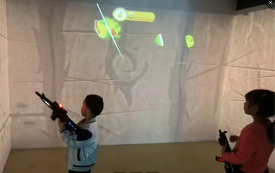 Interactive Wall Projection Smash Ball or IR Shooting Interaction for Shopping Mall, Kids , School and Christmas Games